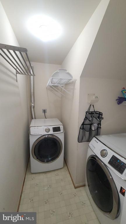 Building Photo - 20346 Brentmeade Terrace