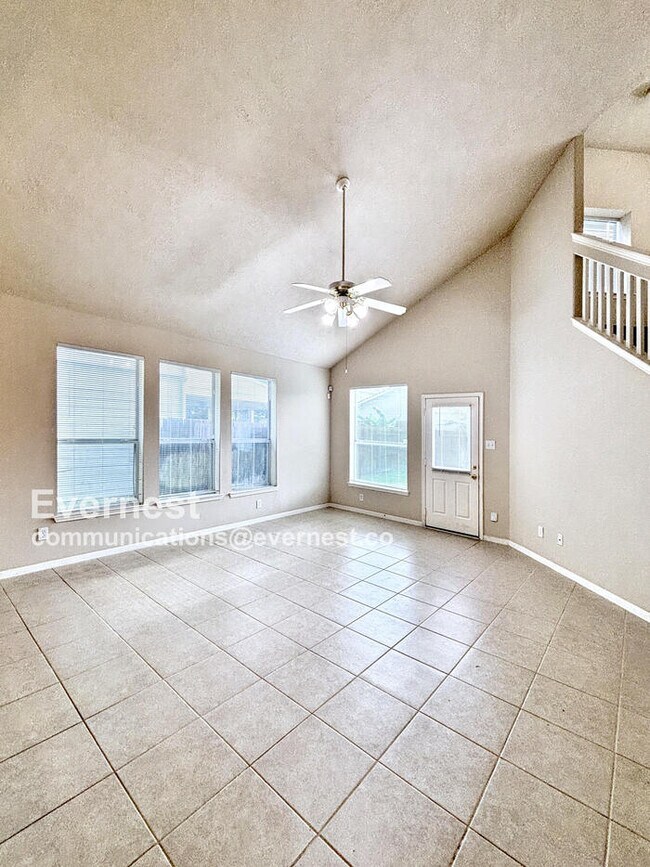 Building Photo - 8002 Arapahoe Ridge Ln
