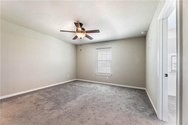 Building Photo - 5413 Traviston Dr