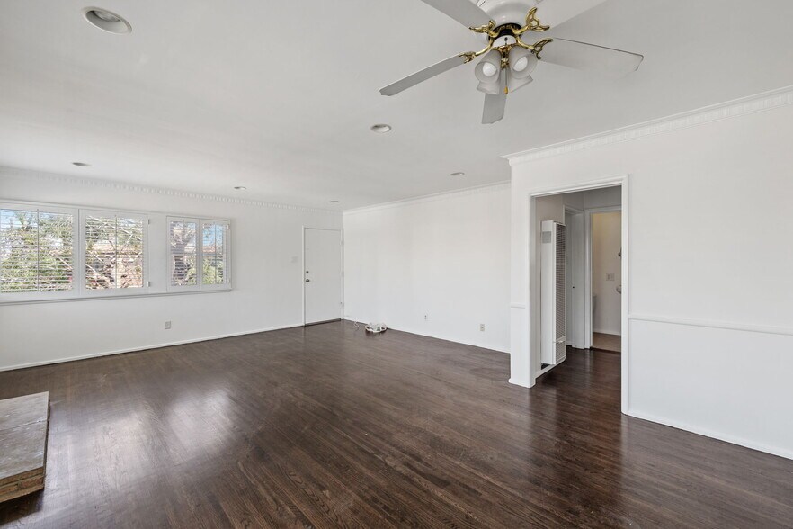 Building Photo - 1004 4th St