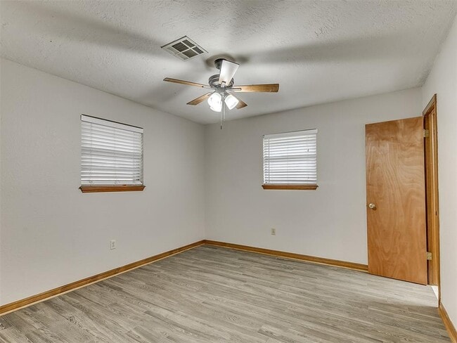 Building Photo - 1518 Boyd St