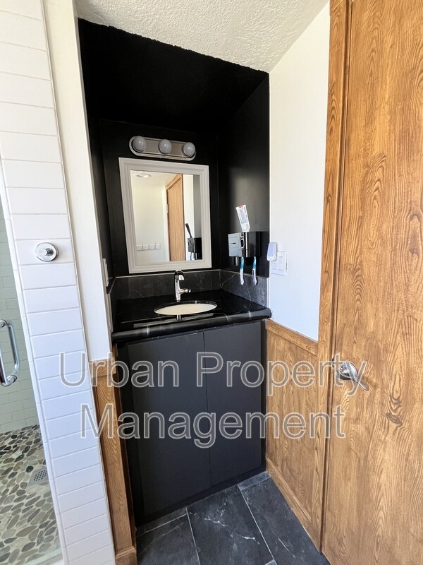 Building Photo - 734 W 2220 N