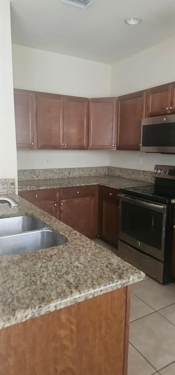 Building Photo - 17086 SW 95th Terrace