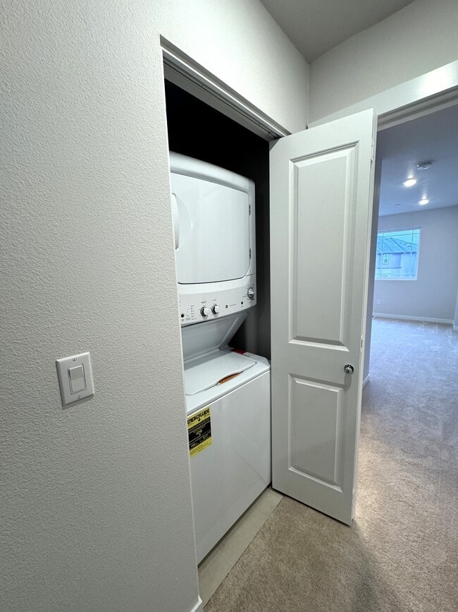 Building Photo - 15083 NW Ethel Ln