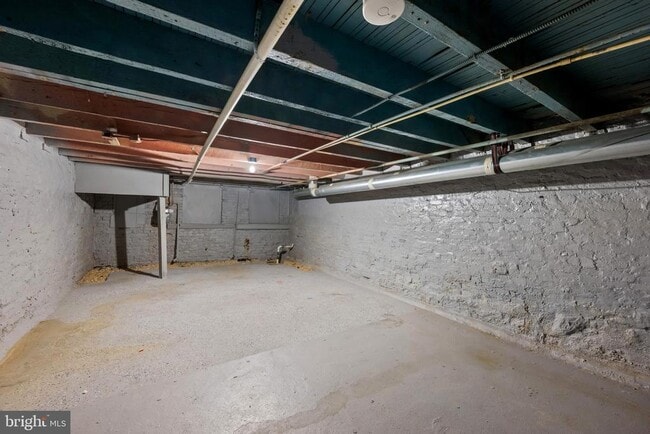 Building Photo - 220 N Luzerne Ave