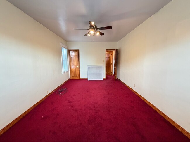 Building Photo - 144 Lovering Ave