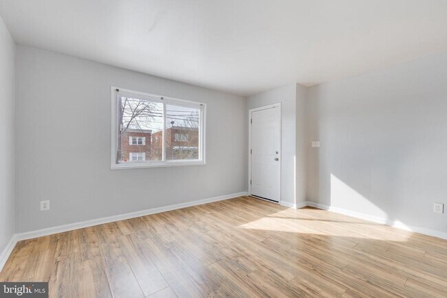 Building Photo - 508 Brandywine St SE