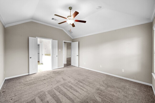 Building Photo - 2372 Old Stone Dr