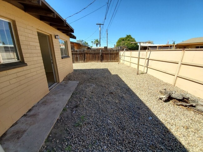 Building Photo - 1608-1610 W. Becker Lane