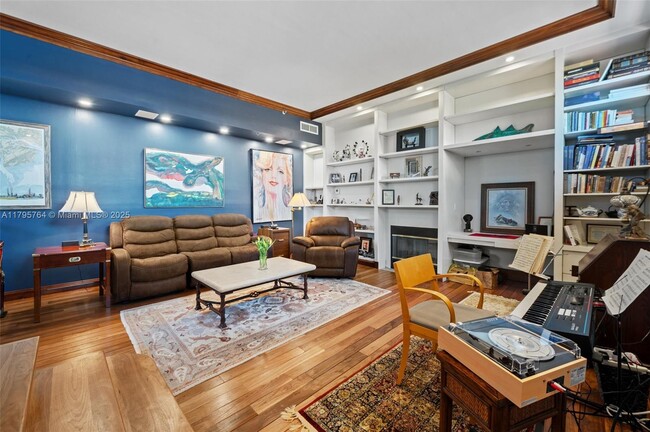 Building Photo - 13643 Deering Bay Dr