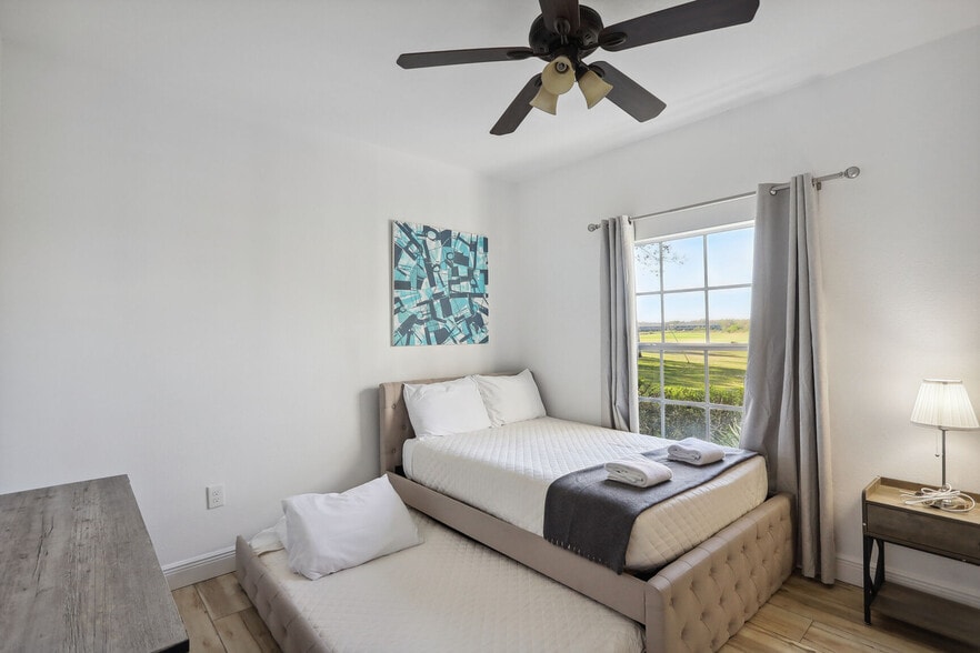 Building Photo - 312 Eagle Ridge Dr