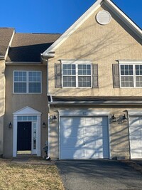 Building Photo - Willow Grove Mill Townhome