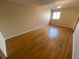 Building Photo - 377 Dorchester St