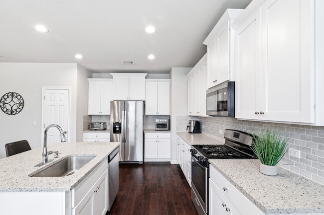 Building Photo - 5602 Chestnut Xing