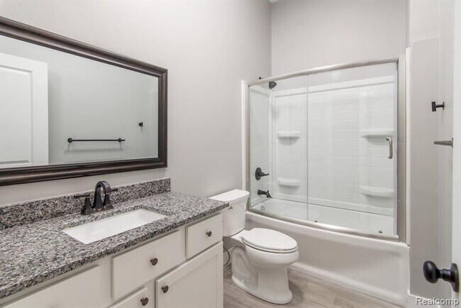 Building Photo - 2455 Crumb Rd