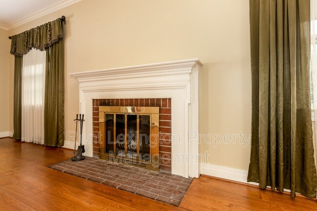Building Photo - 149 Westgate Dr