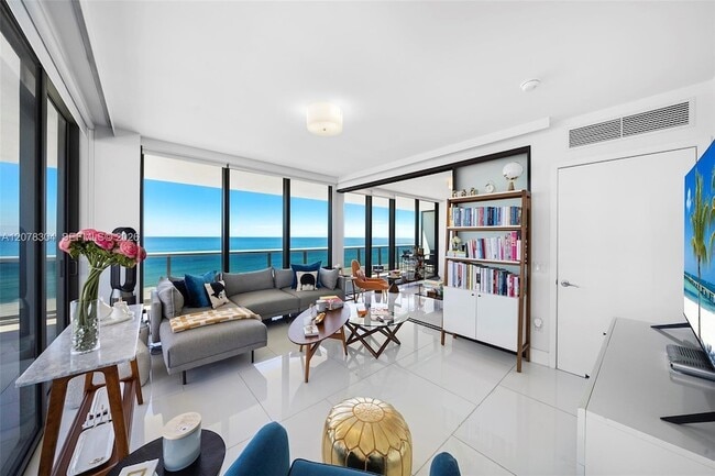Building Photo - 5875 Collins Ave