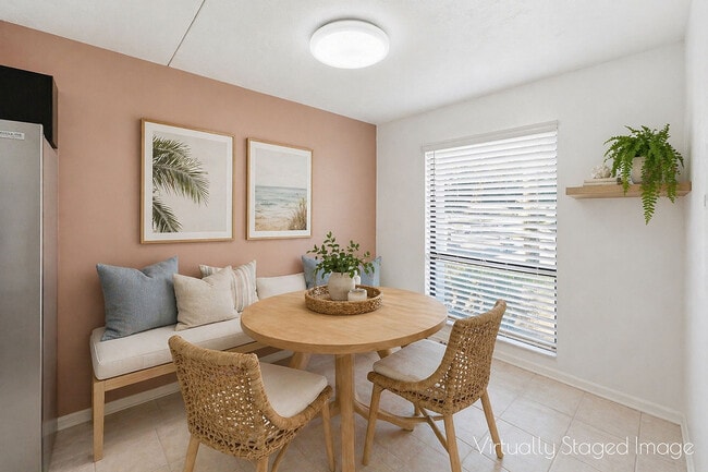 Building Photo - 1231 Commonwealth Cir