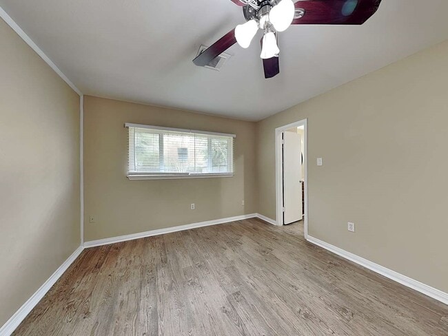 Building Photo - 801 Newport Blvd