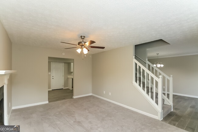 Building Photo - 8070 Linda Ct