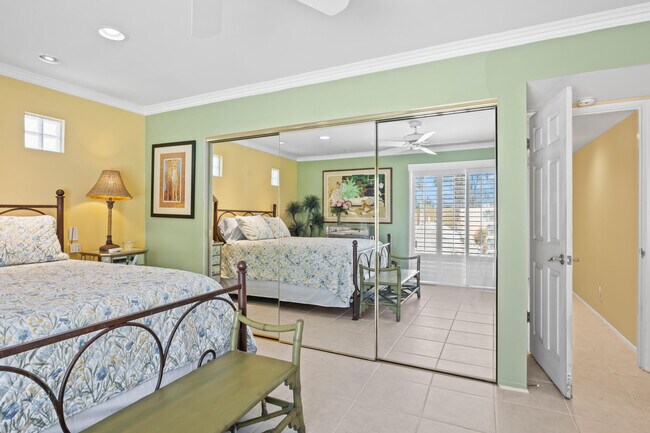 Building Photo - 74460 Fairway Dr