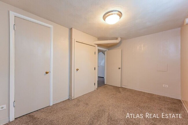 Building Photo - 2650 W 40th Ave