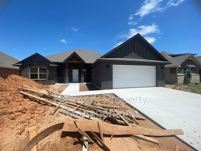 Primary Photo - 5012 Misty Wood Ln