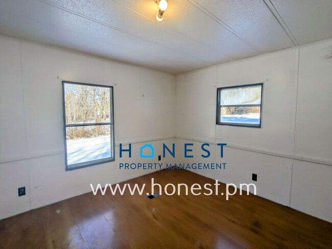 Building Photo - 9 Lexi Ln