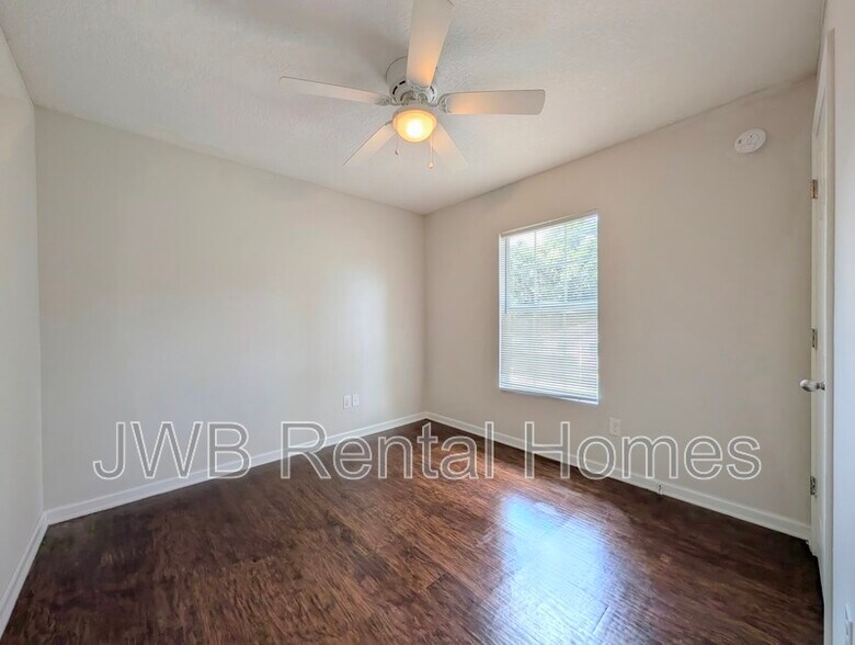 Building Photo - 1459 Lawrence Pl