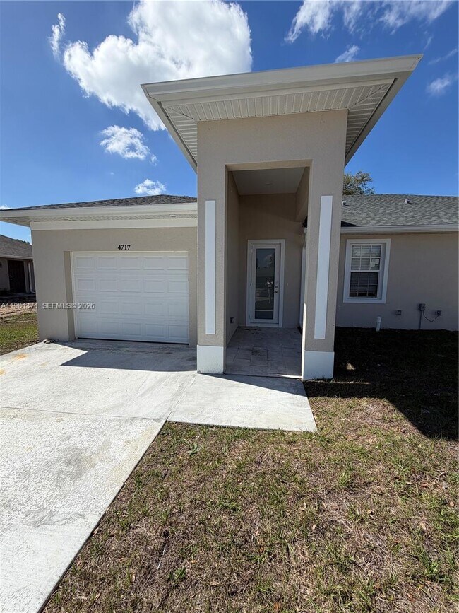 Building Photo - 4717 28th St SW