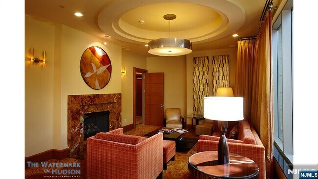 Building Photo - 8100 River Rd