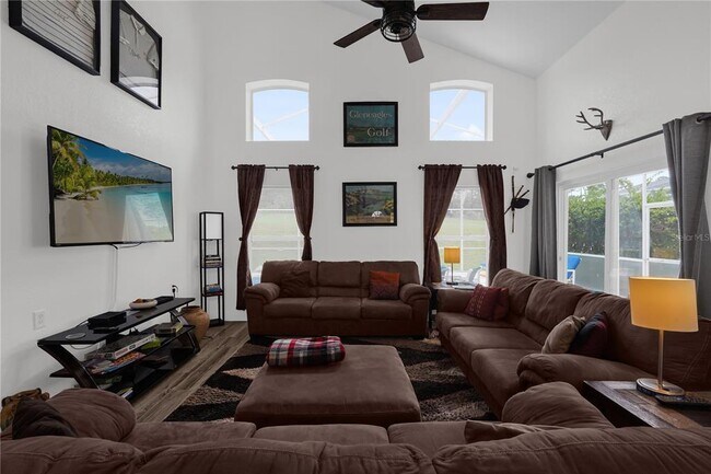 Building Photo - 204 Gleneagles Dr