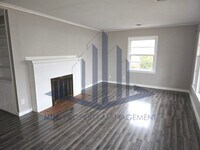 Building Photo - Gorgeous and Cozy 3 bed in Saginaw, Available now!