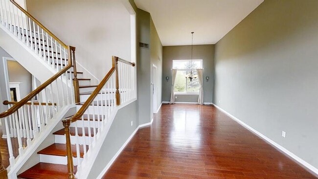 Building Photo - 292 Sandrock Ct