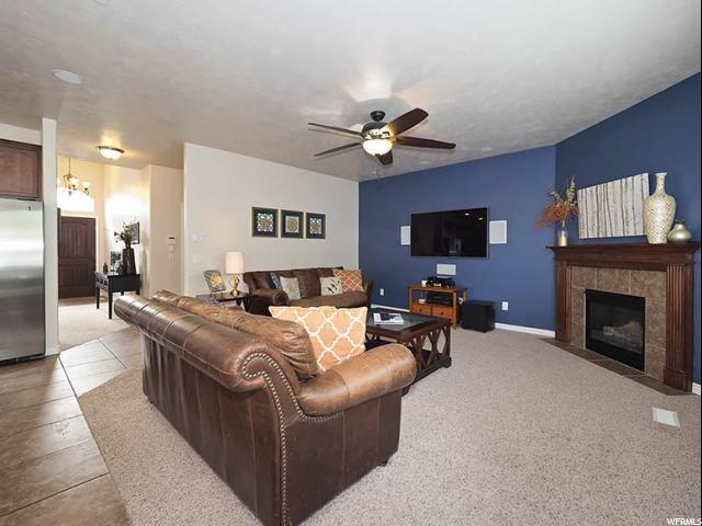 Building Photo - Beautiful 6-Bedroom Riverton House