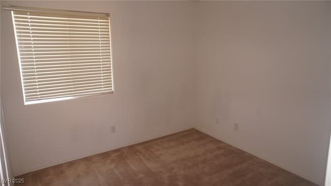 Building Photo - 989 Coronado Peak Ave