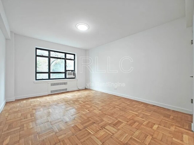 Building Photo - 100 Remsen St