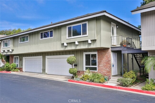 Building Photo - 16862 Coach Ln