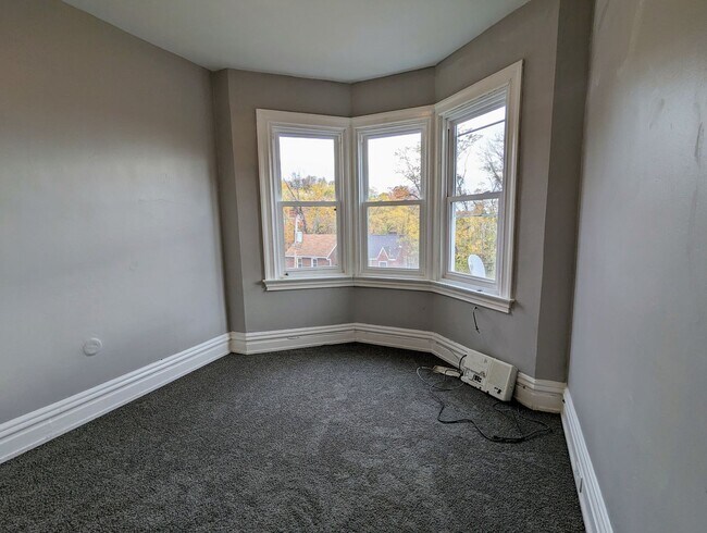 Building Photo - vin4031