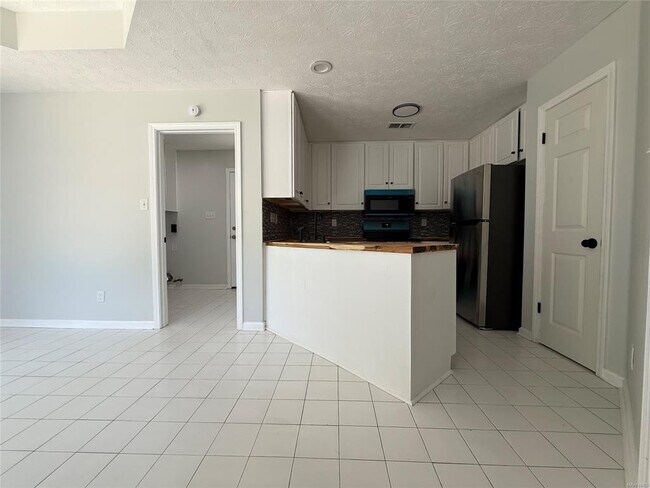 Building Photo - 6524 Foxleigh Ct
