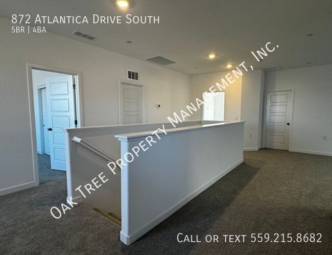 Building Photo - 872 Atlantica Dr S