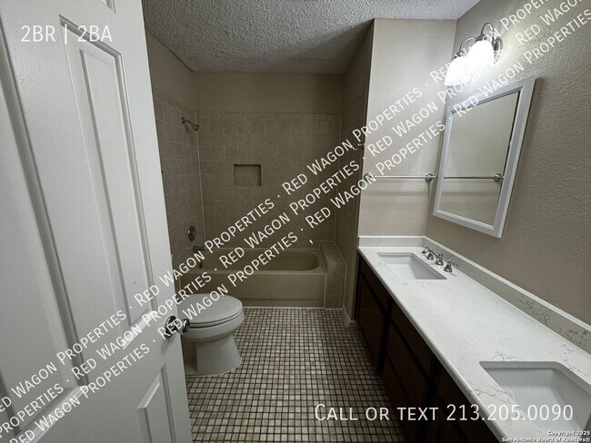 Building Photo - 10955 Wurzbach Rd