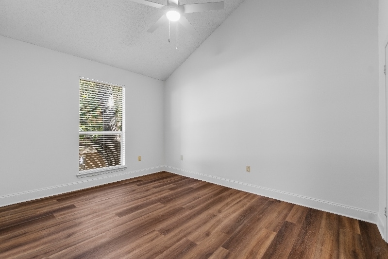 Building Photo - 11011Cal Mead Rd