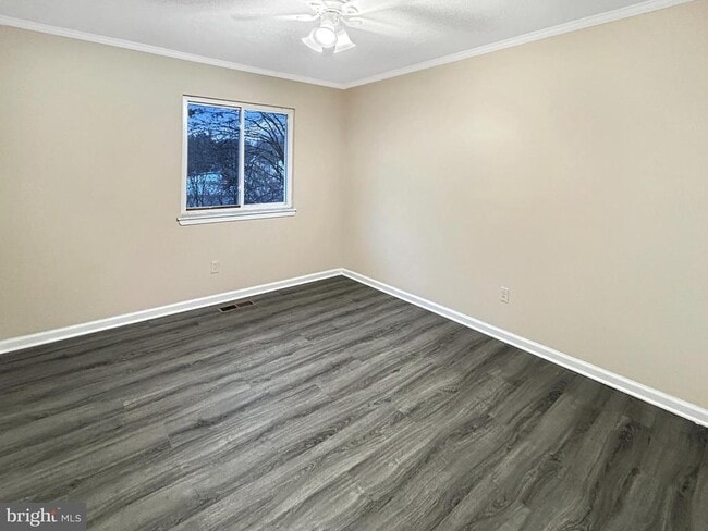 Building Photo - 19634 Club Lake Rd