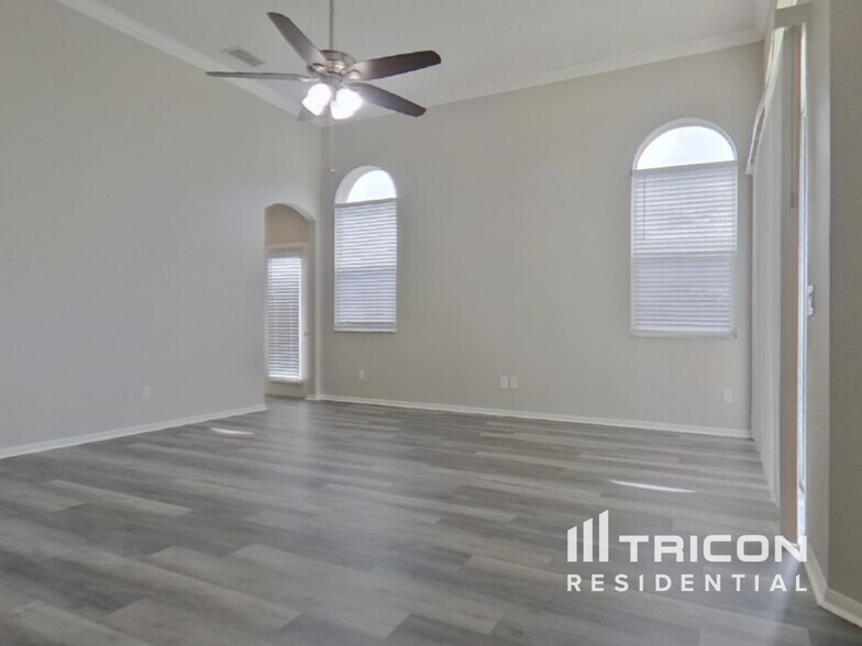 Building Photo - 1496 Wescott Loop