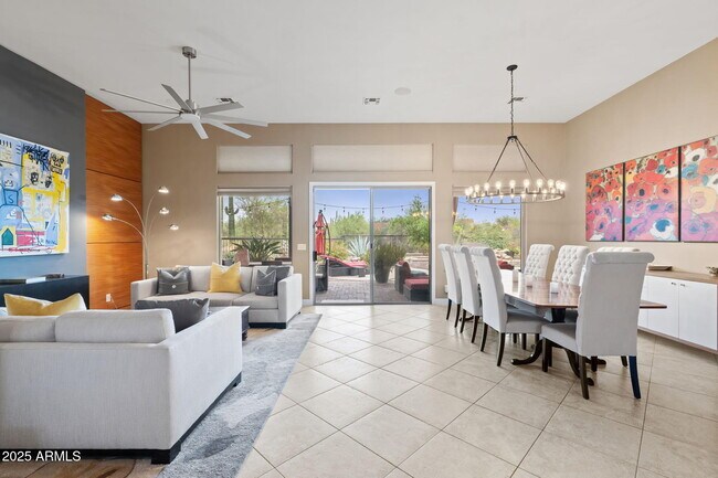 Building Photo - 5447 E Ron Rico Rd