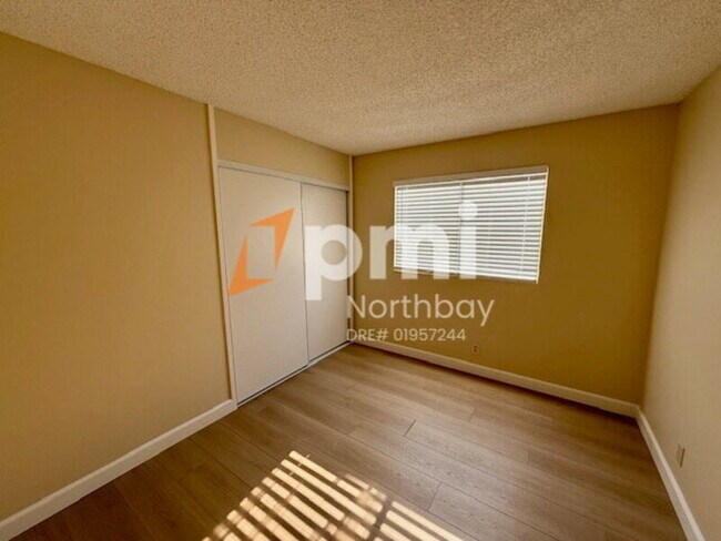 Building Photo - 2884 Sequoia Pl