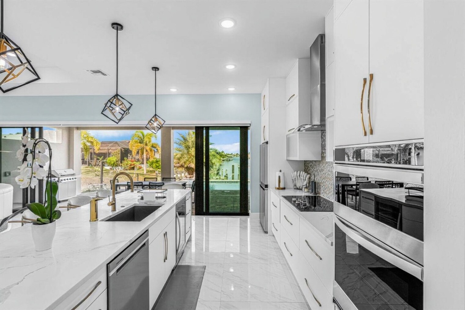 Building Photo - 3611 Gulfstream Pkwy