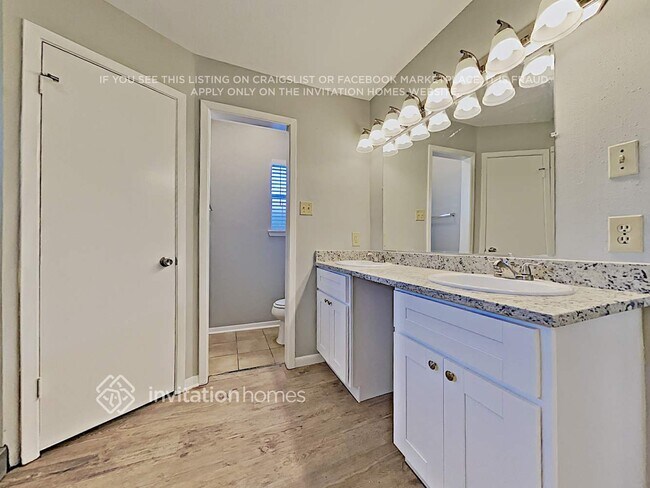 Building Photo - 1118 Red Rock Canyon Dr