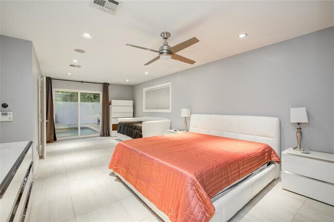 Building Photo - 5754 Wigton Dr